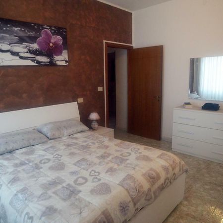 Casa Graziella Apartment Пескара Екстериор снимка