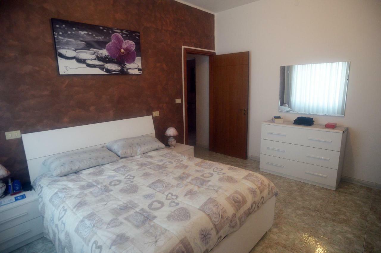 Casa Graziella Apartment Пескара Екстериор снимка