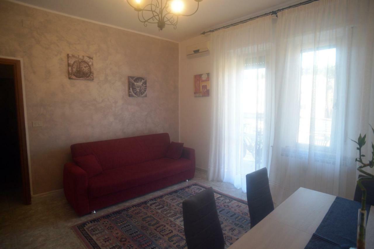 Casa Graziella Apartment Пескара Екстериор снимка